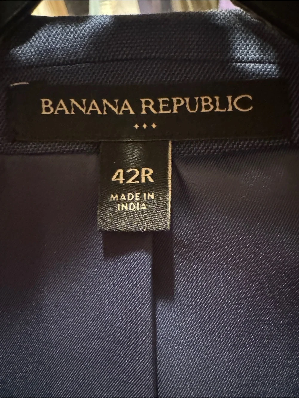 Banana Republic Men's Navy Sharkskin Suit - 42R Jacket, 33x32 Pant - Slim fit